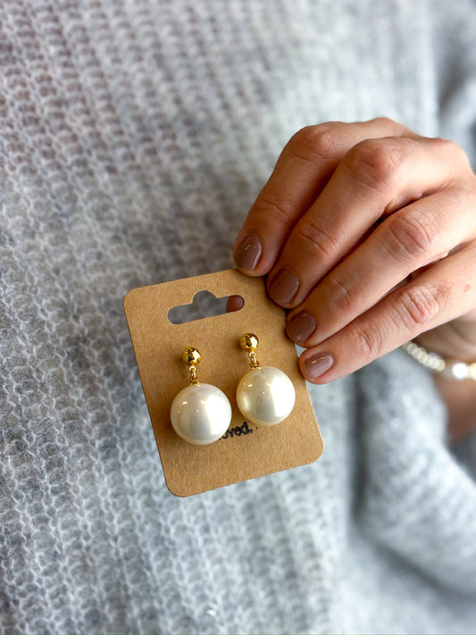 Ohrringe Goldfarbig mit Kunstperle